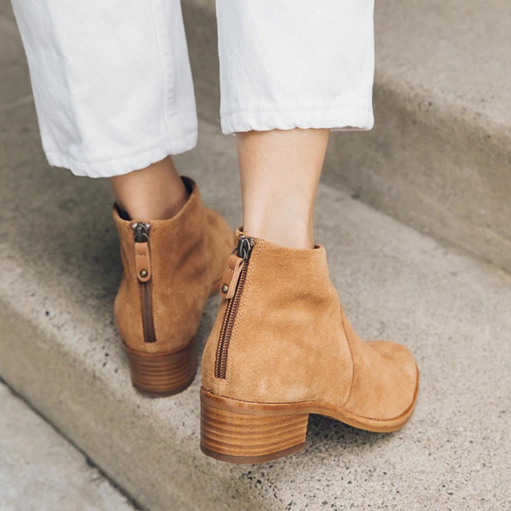 Nib Soludos Venetian Bootie Tan Suede Size 6 - image 3